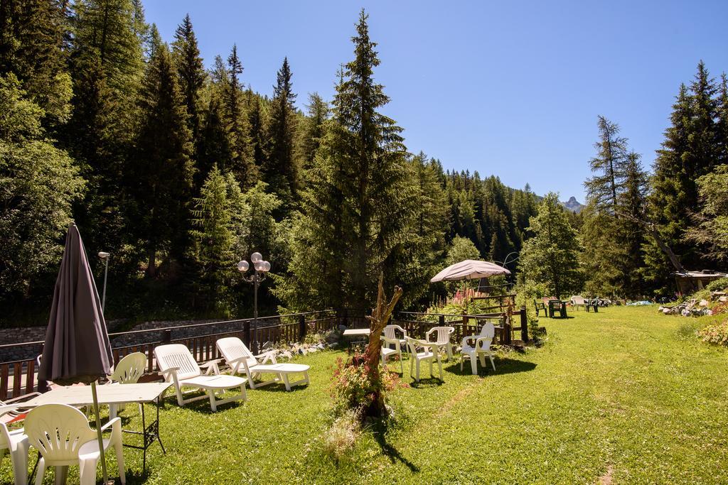 Hotel Genzianella Champoluc Exterior photo